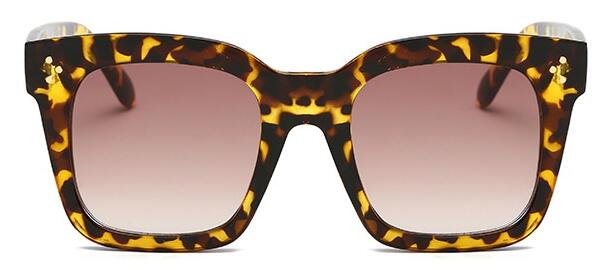 2020 Kim Kardashian sunglasses lady Top flat glasses Lunette Femme women luxury brand sunglasses women Rivet sun Glasse UV400